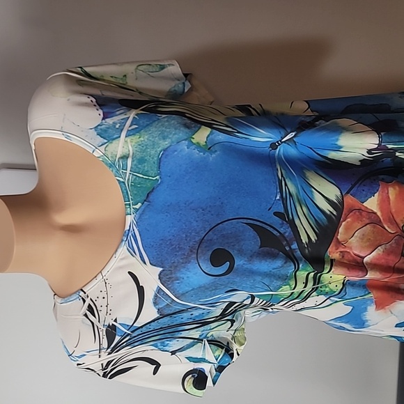 Reina Butterfly Floral Travel Dress! W/POCKETS - Picture 3 of 13